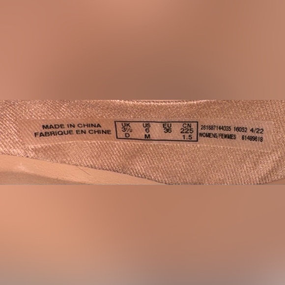 Clarks Kataleyna Step Pump - Picture 6 of 6